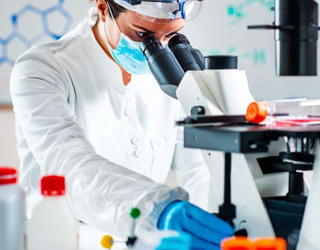 1.1-Importance-of-Cell-Culture-in-Biotechnology-Image-by-microgen-from-Getty-Images-1024x800